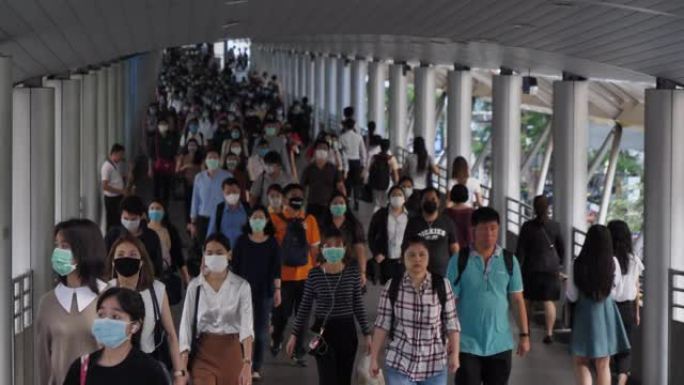 戴口罩的人在泰国冠状病毒了预防措施