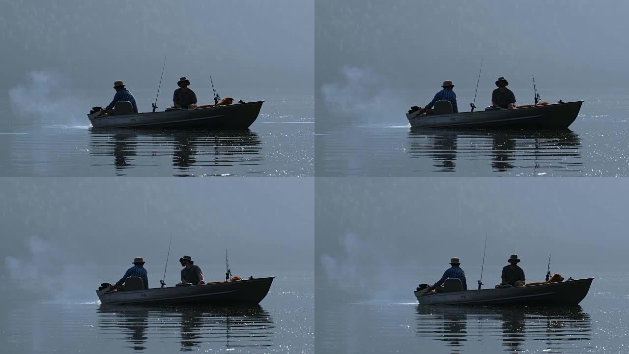 两名渔民在4k河中捕鱼