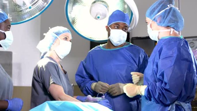 手术室医疗队做手术动手术治病治疗