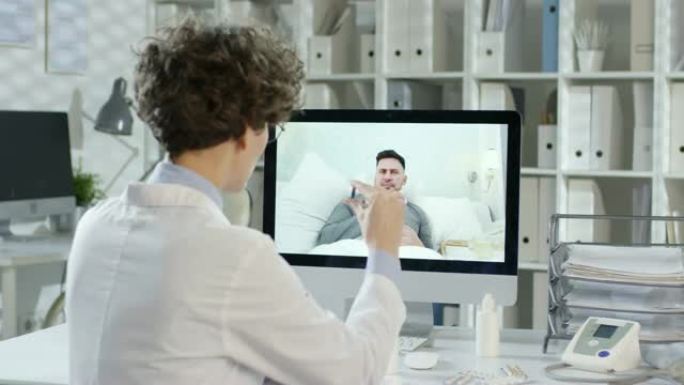 与患者的远程对话视频通话连网连机