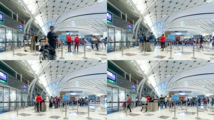 延时: 旅客旅客在香港机场登机口登机