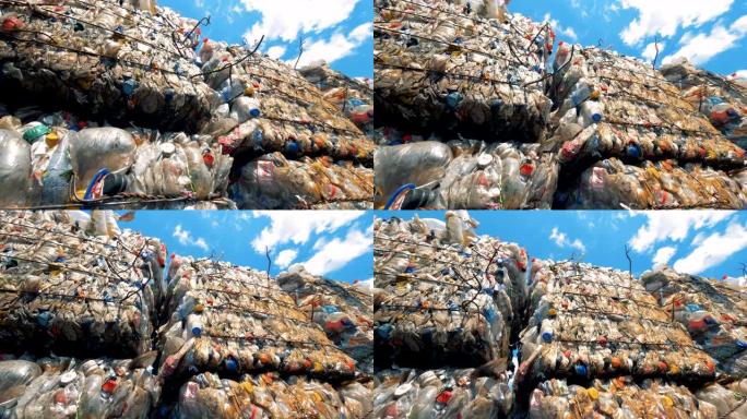 户外垃圾场有多块塑料垃圾。回收工厂。