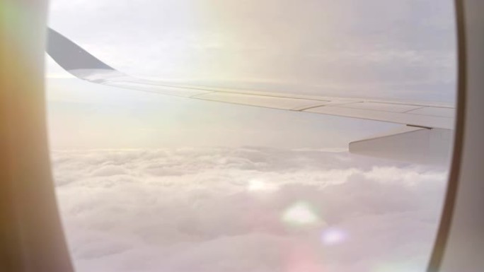 飞机上的日落天空第一视角高空上空云层