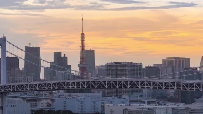 延时: 东京彩虹桥与日本东京铁塔在日落时