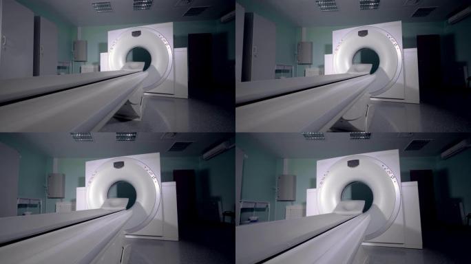 现代断层摄影设备。空的核磁共振，CT，PET扫描仪。