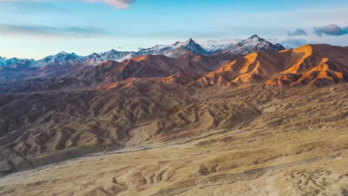 新疆鸟瞰图荒芜荒凉山区山地风景风光