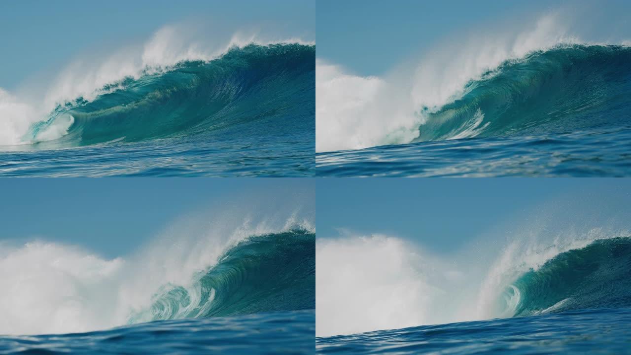 海浪破碎和喷溅蓝海海啸挑战
