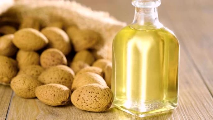 杏仁油成分用于化妆品、水疗中心、健康中心。完美的身体油和保湿皮肤。