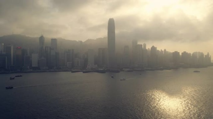 尽管它令人不祥香港航拍维多利亚港金融中心