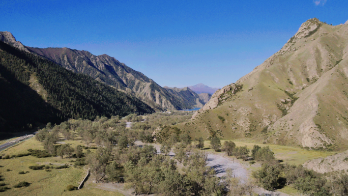 天山天池 航拍新疆风景