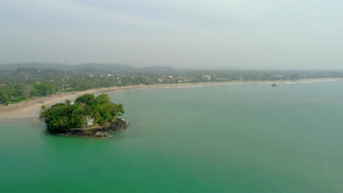 WS岛和宁静的海洋海岸线，斯里兰卡
