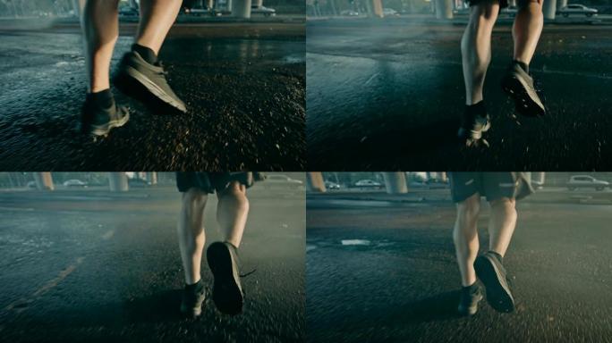 一名穿着运动服的运动青年在多雨的街道上慢跑的特写腿部镜头。他在城市环境中奔跑，背景是汽车。