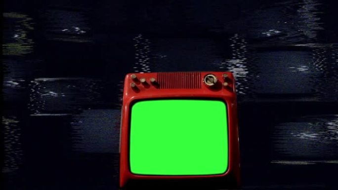 旧电视上有绿屏的古董电视。静态噪声背景。蓝色钢调。多莉开枪