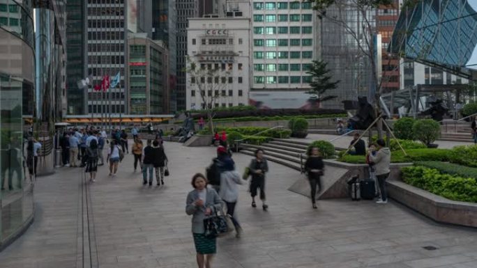 延时: 商人拥挤在香港中部市区散步