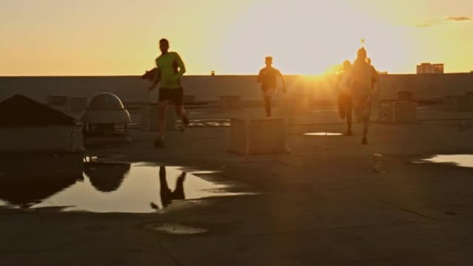 日落时跑步晨跑活力