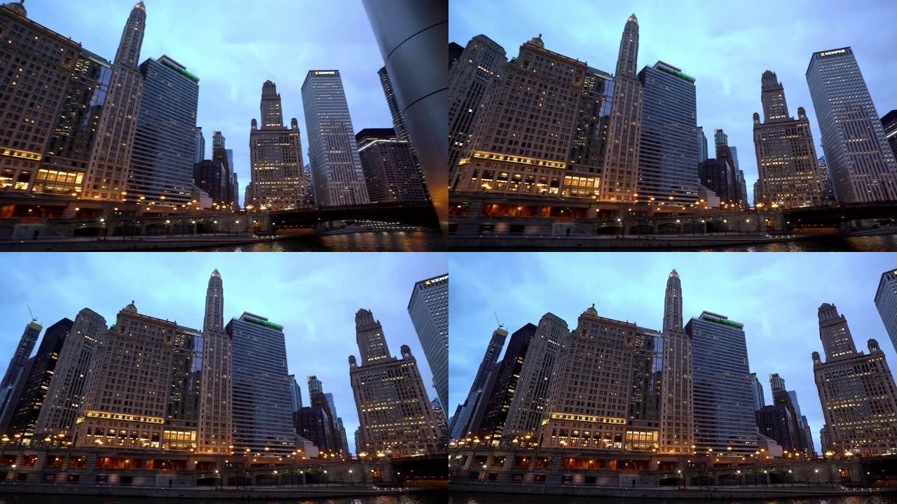 平移: 芝加哥市中心的日落芝加哥天际线建筑