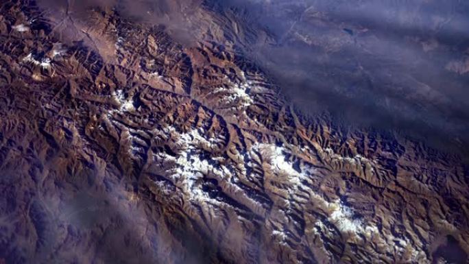 南美洲的安第斯山脉，从国际空间站看到。