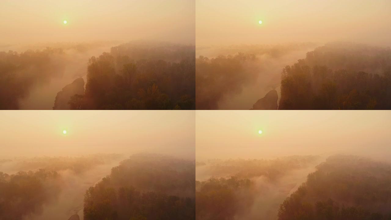 雾中的空中河流自然风光青山