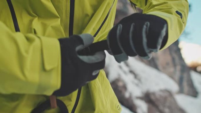 拧紧线束登山安全绳登山服