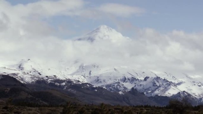 阿根廷巴塔哥尼亚的拉宁火山。