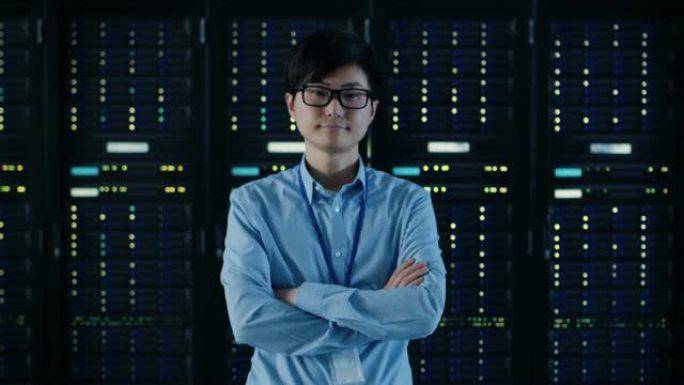 In the Modern Data Center: IT Engineer Wearing Pro