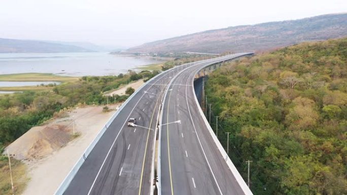 鸟瞰图新高速公路刚刚建成