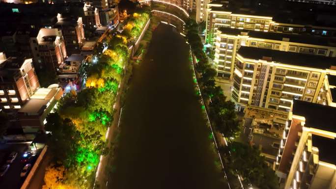 资阳九曲河老旧小区改造后夜景靓起来