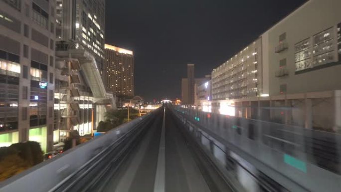 延时: 夜间在日本东京乘坐单轨列车