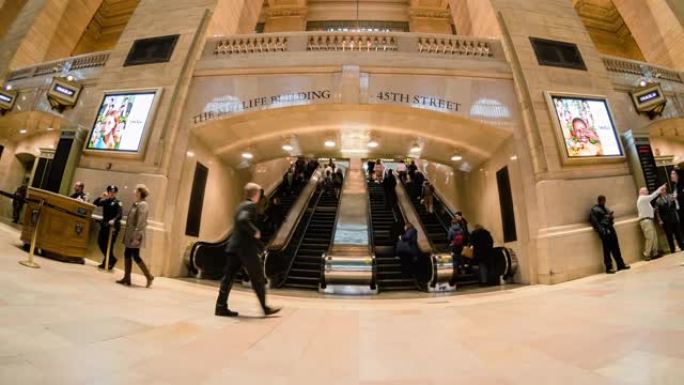 访问美国纽约市大中央车站的乘客和游客的4k时间流逝