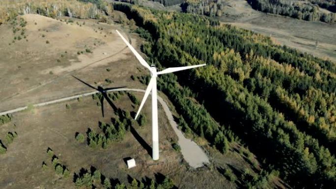 现代风力涡轮机工作。绿色能源，可再生能源概念。