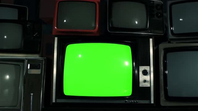 80年代电视绿屏与许多80年代电视。多莉进来了。铁调。