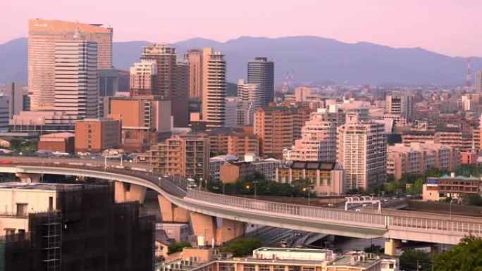 日本南部九州的延时鸟瞰图福冈市景日落