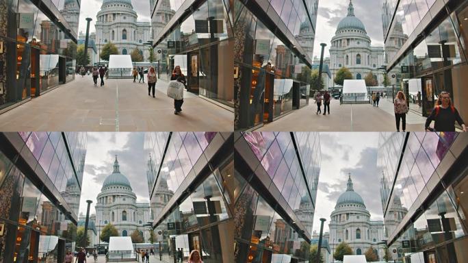 圣保罗大教堂。英国伦敦购物中心橱窗中的倒影。旅游目的地