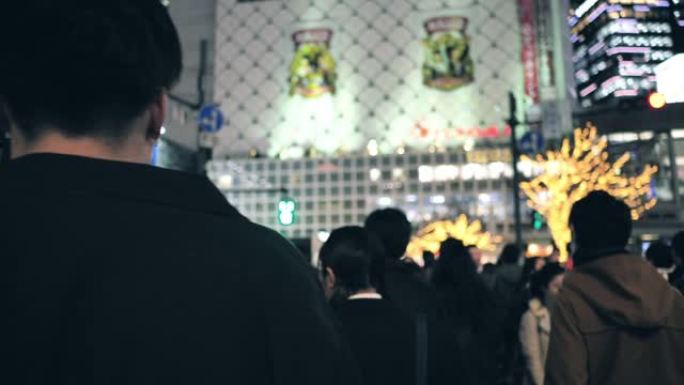涩谷夜间争夺路口繁华都市夜景街道