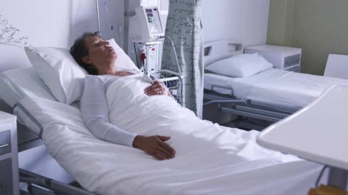 躺在医院病床上的女人4k