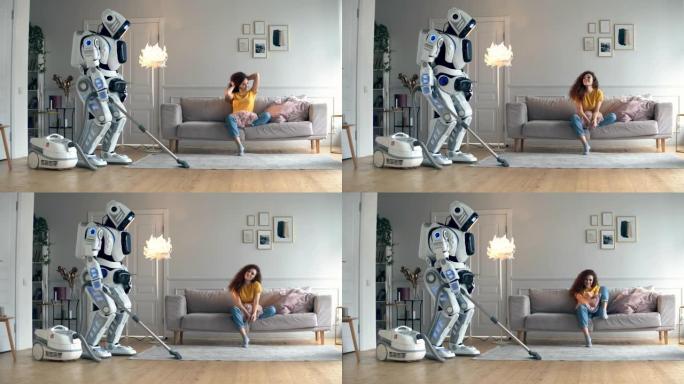 机器人徘徊时，女士在沙发上放松