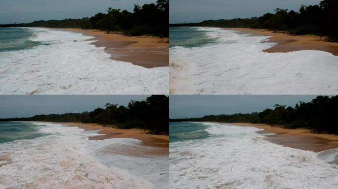 热带岛屿海岸线。白色的海滩和碧绿的水。鸟瞰图