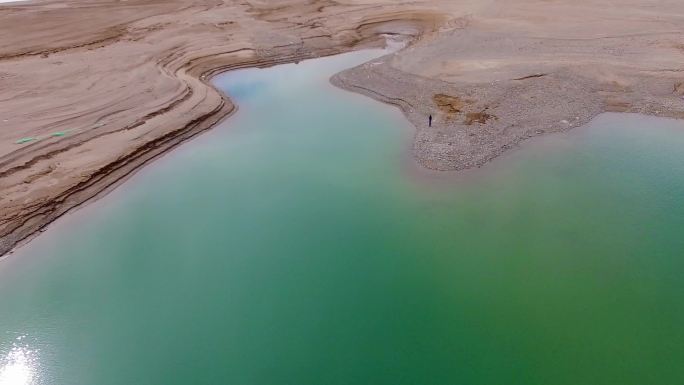 龙羊峡 水库 水 沙滩 湖 蓝天 水波