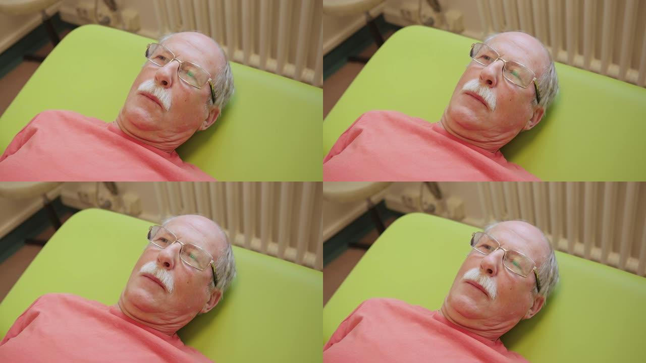 老年患者躺在床上的高角度视图