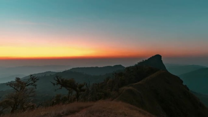 日出的蒙宗山