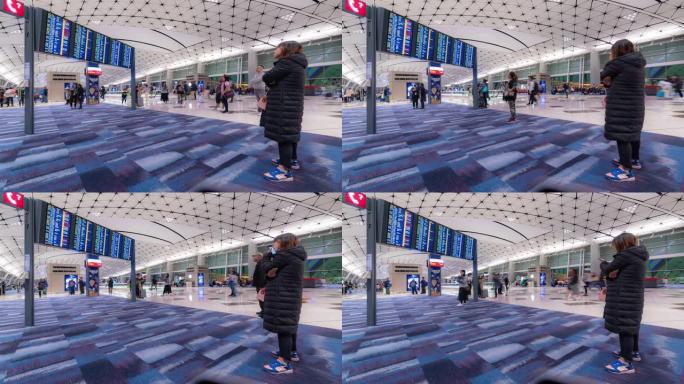 延时: 香港机场出发区的旅客人群
