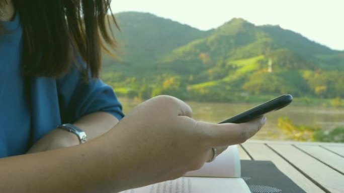 湄公河生态旅游智能手机打字线上购物微信视