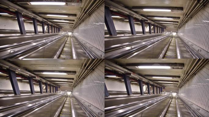 纽约地铁站的自动扶梯。