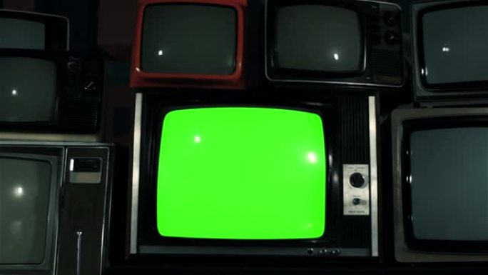 80年代电视绿屏与许多80年代电视。多莉很快就进来了。铁调。