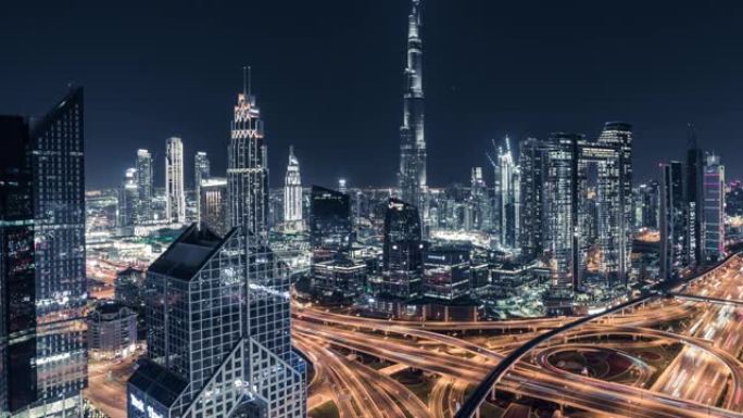 迪拜夜间天际线的T/L视图/迪拜，阿联酋