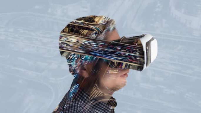 T/L男子戴着虚拟现实耳机，双重曝光