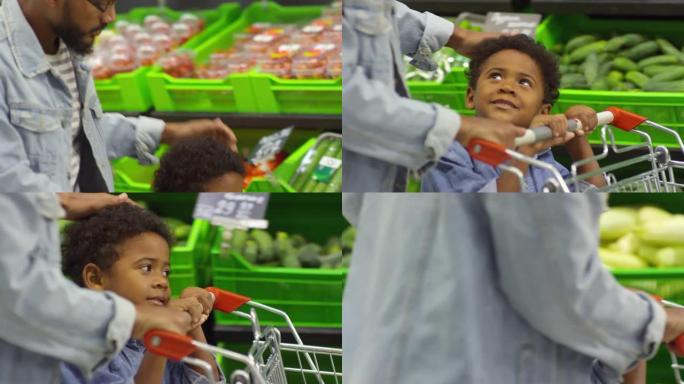 父亲在超市抚摸儿子的头