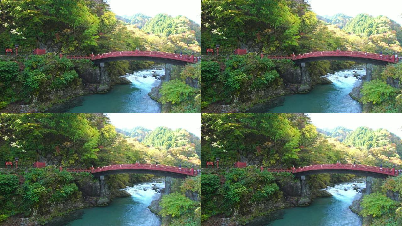 4k实时: 日本日光秋季新京大桥。