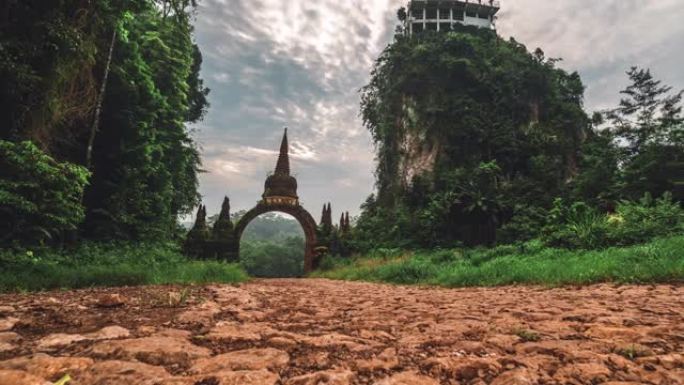 时间流逝: 泰国南部的Khao Na Nai Luang Dharma Park著名和地标性地方
