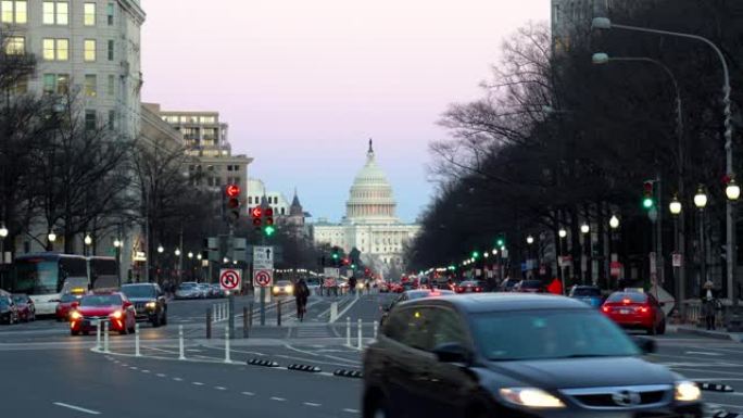 美国宾夕法尼亚，国会山，华盛顿特区，地标和建筑概念的美国国会大厦的行人和交通高峰期的4k镜头场景